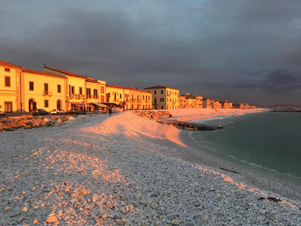 Villetta Stile Liberty A Marina Di Pisa Exterior photo